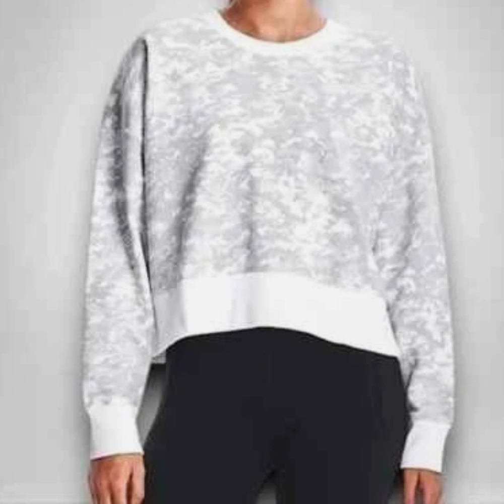 Under Armour White and Gray Camo Patterned Sweatshirt. Brand New In Package